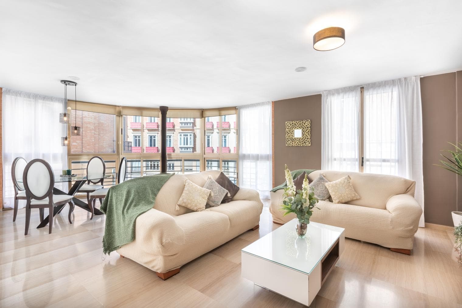 Apartamento con Vistas Panorámicas a Calle Larios en Málaga — alquiler vacacional en Málaga